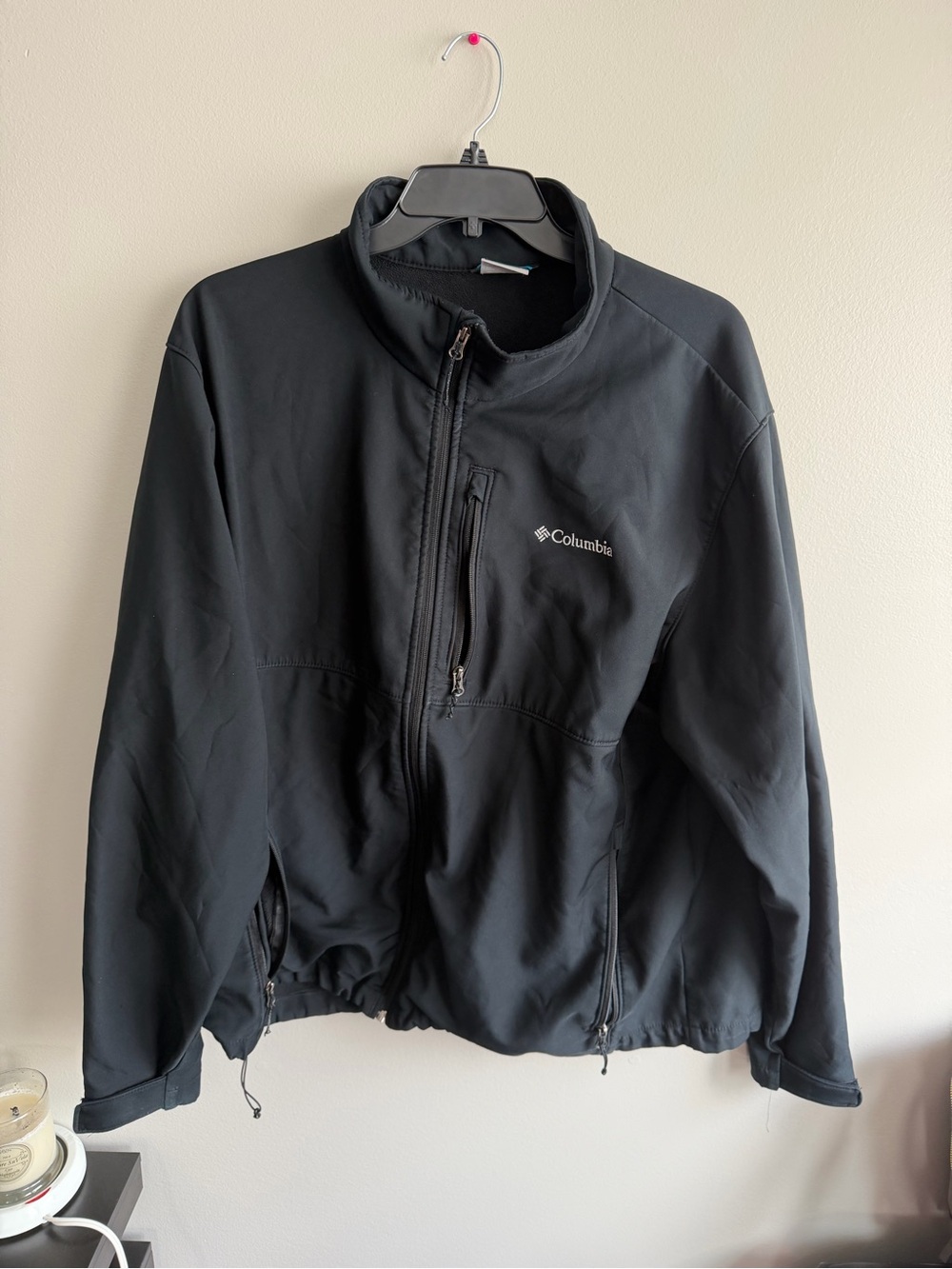 Columbia Men's Black Softshell Performance Jacket